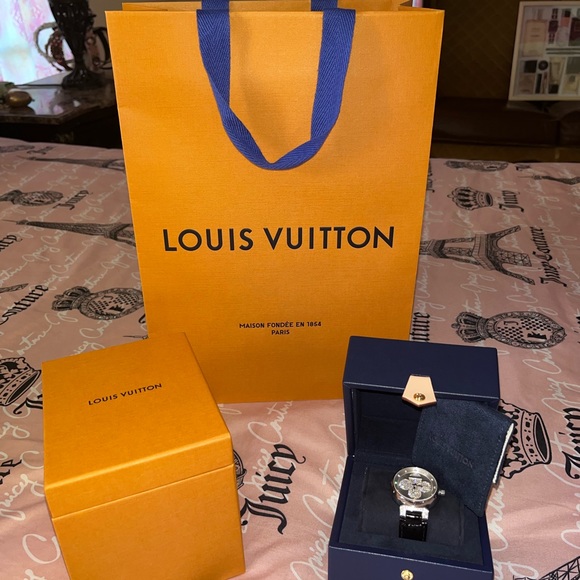 LOUIS VUITTON TAMBOUR DIAMONDS💎💎💎 WATCH - Picture 7 of 13